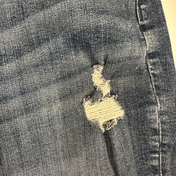 Lane Bryant Women's Distressed Blue‎ Cropped Jeans - Picture 5 of 7